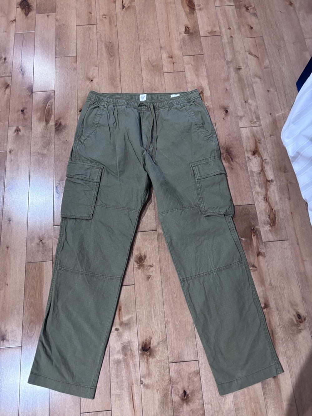 Men's Gap Easy Ripstop cargo Classic Utility Style pants khaki